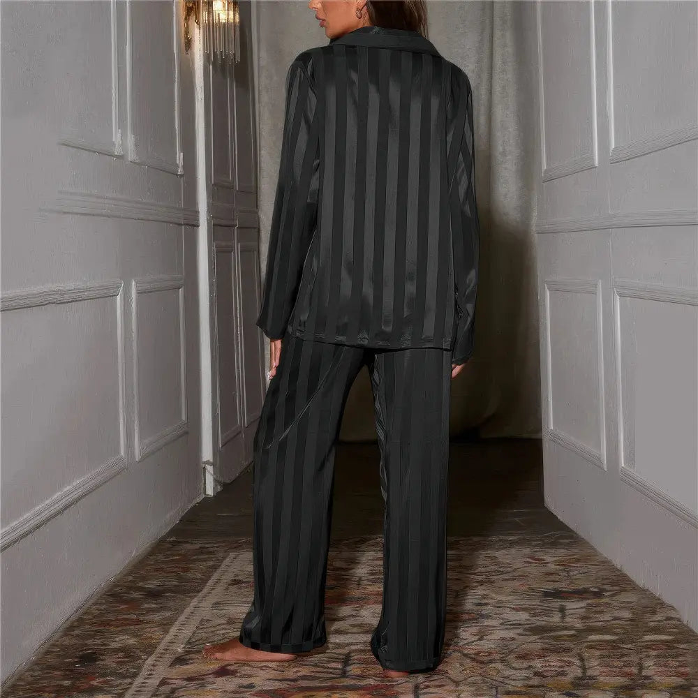 Esmee Pyjama - Stijlvol Comfort met Zijden Details