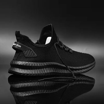 Sneakers met ademend mesh materiaal en rubberen zool