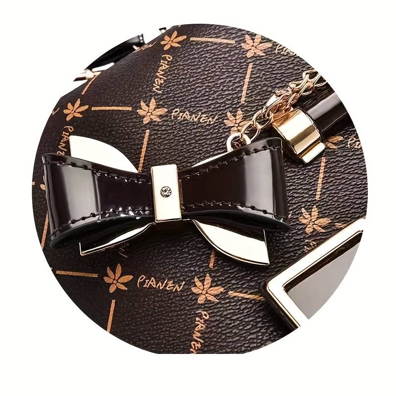 Adriana Draagtas | Luxe & Trendy in de kleur Koffie voor dames in stijl geschikt voor alle seizoenen.