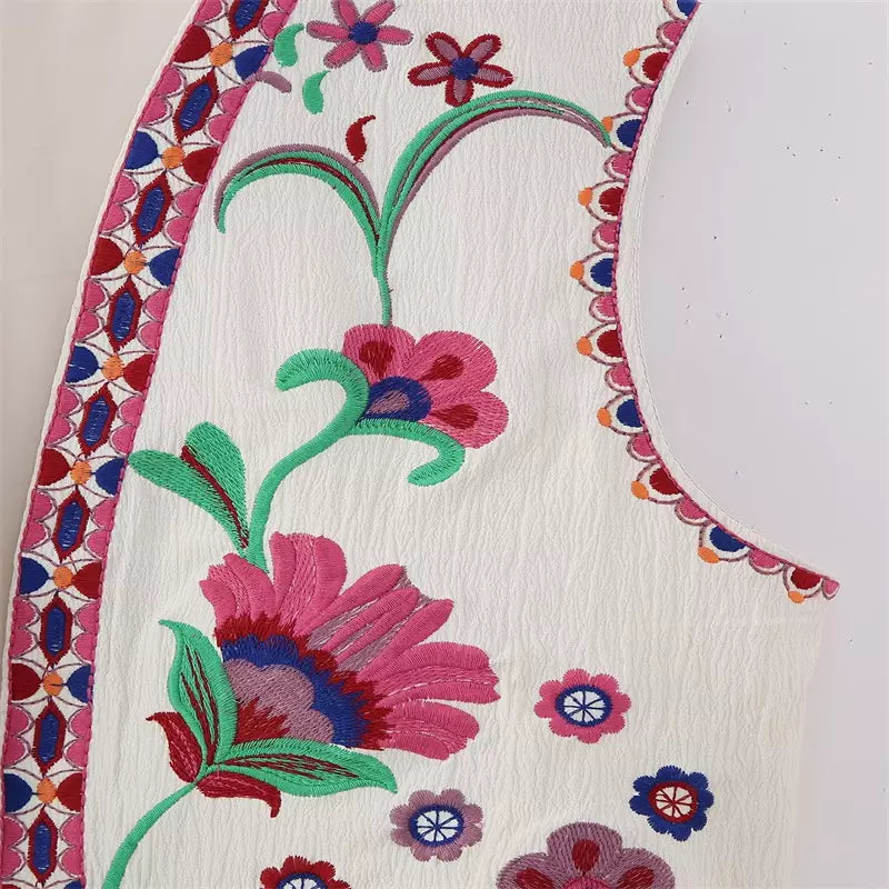 Alexsandra | Bloemen Gilet in de kleur Lichtblauw voor dames in stijl ideaal voor de zomer.