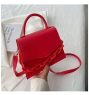 Anna Handbag | De musthave voor aankomend seizoen in de kleur Rood voor dames in stijl geschikt voor alle seizoenen.