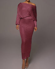 Anouk | Elegante off-shoulder avondjurk in de kleur Donkerrood voor dames in Party stijl ideaal voor de herfst.