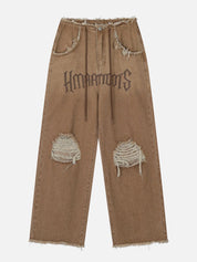 Beatrice | Losvallende jeans met franje en letters in de kleur Koffie voor dames in stijl ideaal voor de herfst.