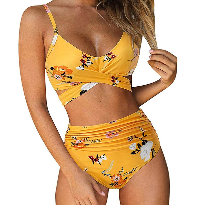 Belle | Hoge taille, kleurrijke damesbikini in de kleur Geel - Bloemen voor dames in stijl ideaal voor de zomer.