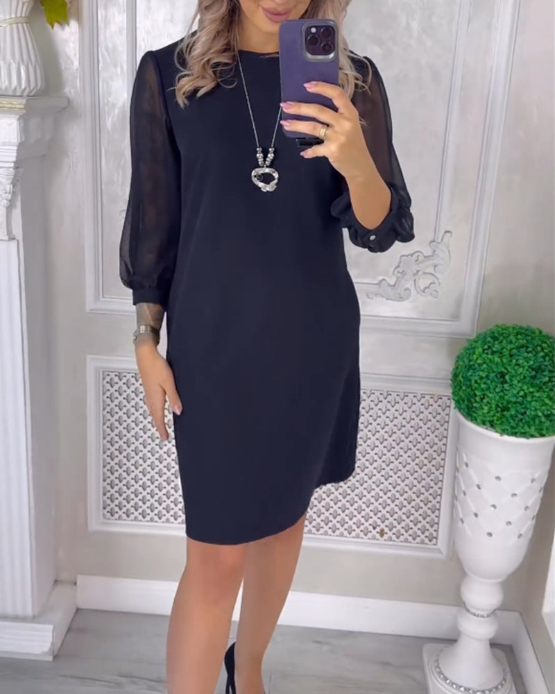 Boanna | Effen eenvoudige elegante jurk in de kleur Rood voor dames in stijl ideaal voor de herfst.