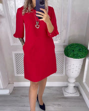 Boanna | Effen eenvoudige elegante jurk in de kleur Rood voor dames in stijl ideaal voor de herfst.