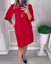 Boanna | Effen eenvoudige elegante jurk in de kleur Rood voor dames in stijl ideaal voor de herfst.