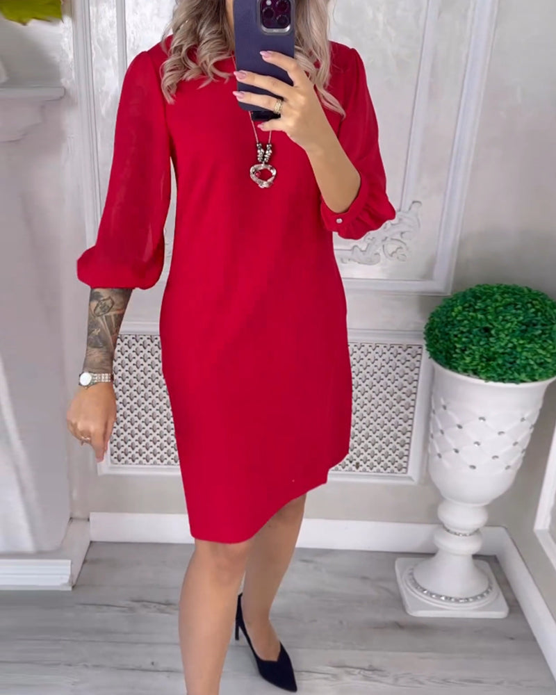 Boanna | Effen eenvoudige elegante jurk in de kleur Rood voor dames in stijl ideaal voor de herfst.