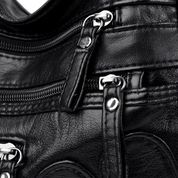 Carly Messenger Tas | Praktisch & vintage in de kleur Zwart voor dames in stijl geschikt voor alle seizoenen.