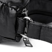 Carly Messenger Tas | Praktisch & vintage in de kleur Zwart voor dames in stijl geschikt voor alle seizoenen.