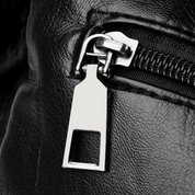 Carly Messenger Tas | Praktisch & vintage in de kleur Zwart voor dames in stijl geschikt voor alle seizoenen.