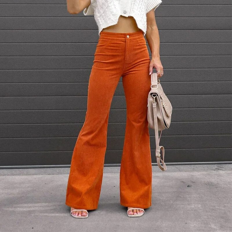 Carra | Broek met uitlopende pijpen in de kleur Oranje voor dames in stijl geschikt voor alle seizoenen.