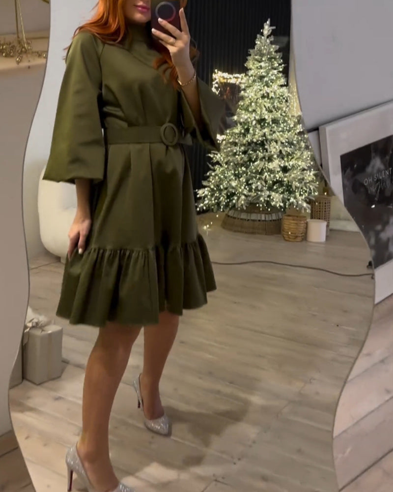 Casual A-lijn jurk met vetersluiting in de kleur Groen voor dames in stijl ideaal voor de herfst.