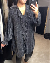 Casual top met glitters en V-hals in de kleur Zwart voor dames in Party stijl ideaal voor de herfst.