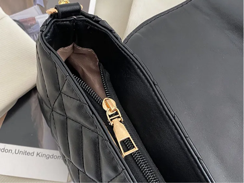 Charice Designer Handtas | Trendy & Chique in de kleur Groen voor dames in stijl geschikt voor alle seizoenen.