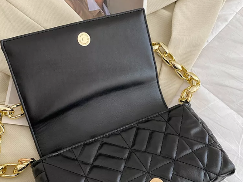 Charice Designer Handtas | Trendy & Chique in de kleur Groen voor dames in stijl geschikt voor alle seizoenen.