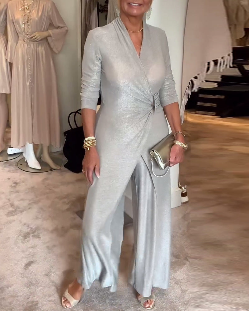 Chloe | Elegante geplooide effen jumpsuit in de kleur Zilver voor dames in Party stijl ideaal voor de herfst.