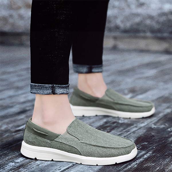 Chris | Lichte canvas schoenen in de kleur Beige voor heren in stijl geschikt voor alle seizoenen.