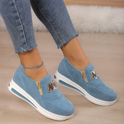 Comfortabele Mode Schoenen in de kleur Blauw voor dames in stijl ideaal voor de lente.