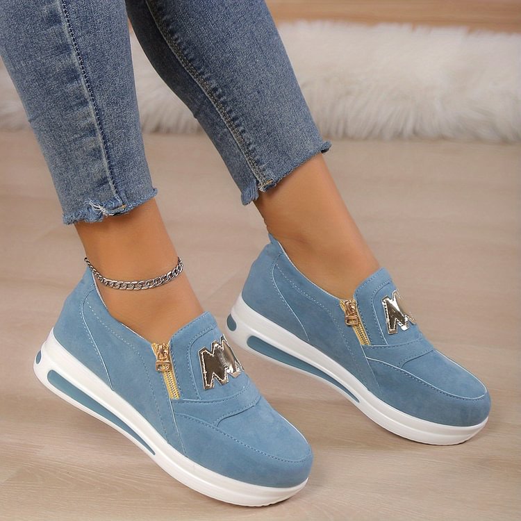 Comfortabele Mode Schoenen in de kleur Blauw voor dames in stijl ideaal voor de lente.