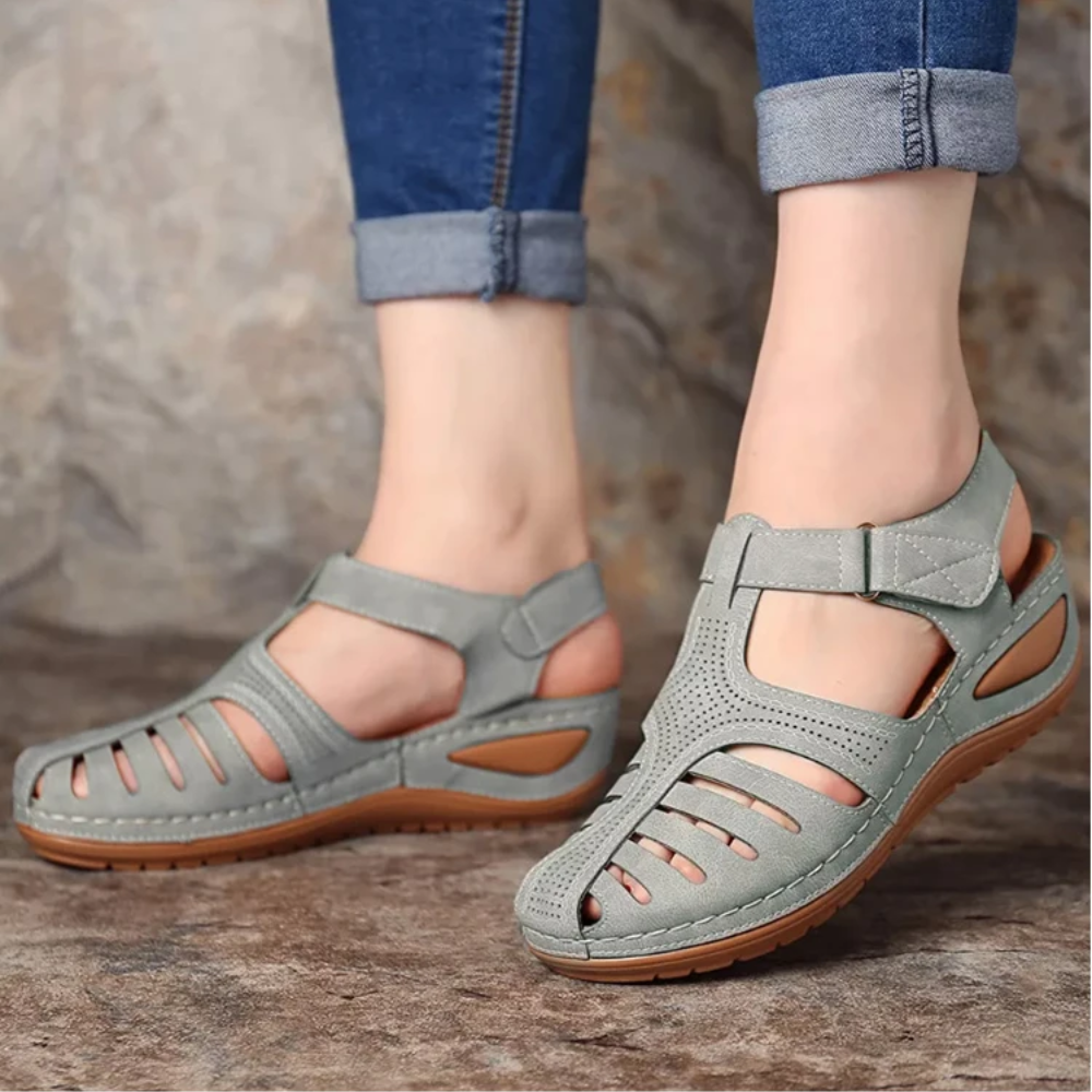 Comfortabele orthopedische sandalen in Romeinse stijl in de kleur 35 voor dames in stijl ideaal voor de zomer.