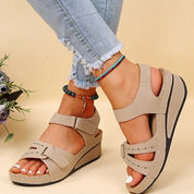 Comfortabele orthopedische sandalen met sleehak in de kleur 35 voor dames in stijl ideaal voor de zomer.