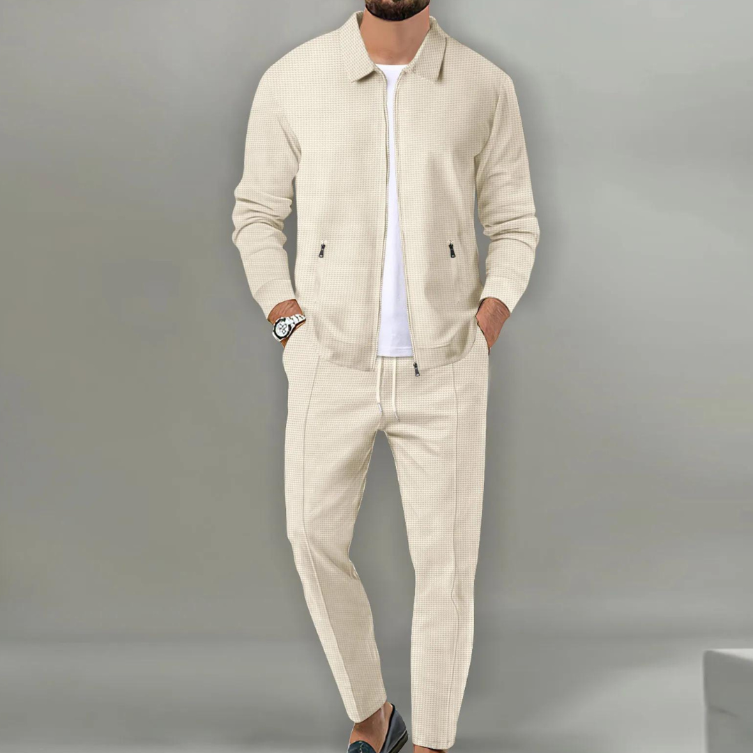 Daan | Premium outfitset | polovest en bijpassende chino broek in de kleur Beige voor heren in Casual stijl ideaal voor de zomer.