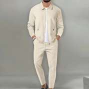 Daan | Premium outfitset | polovest en bijpassende chino broek in de kleur Beige voor heren in Casual stijl ideaal voor de zomer.