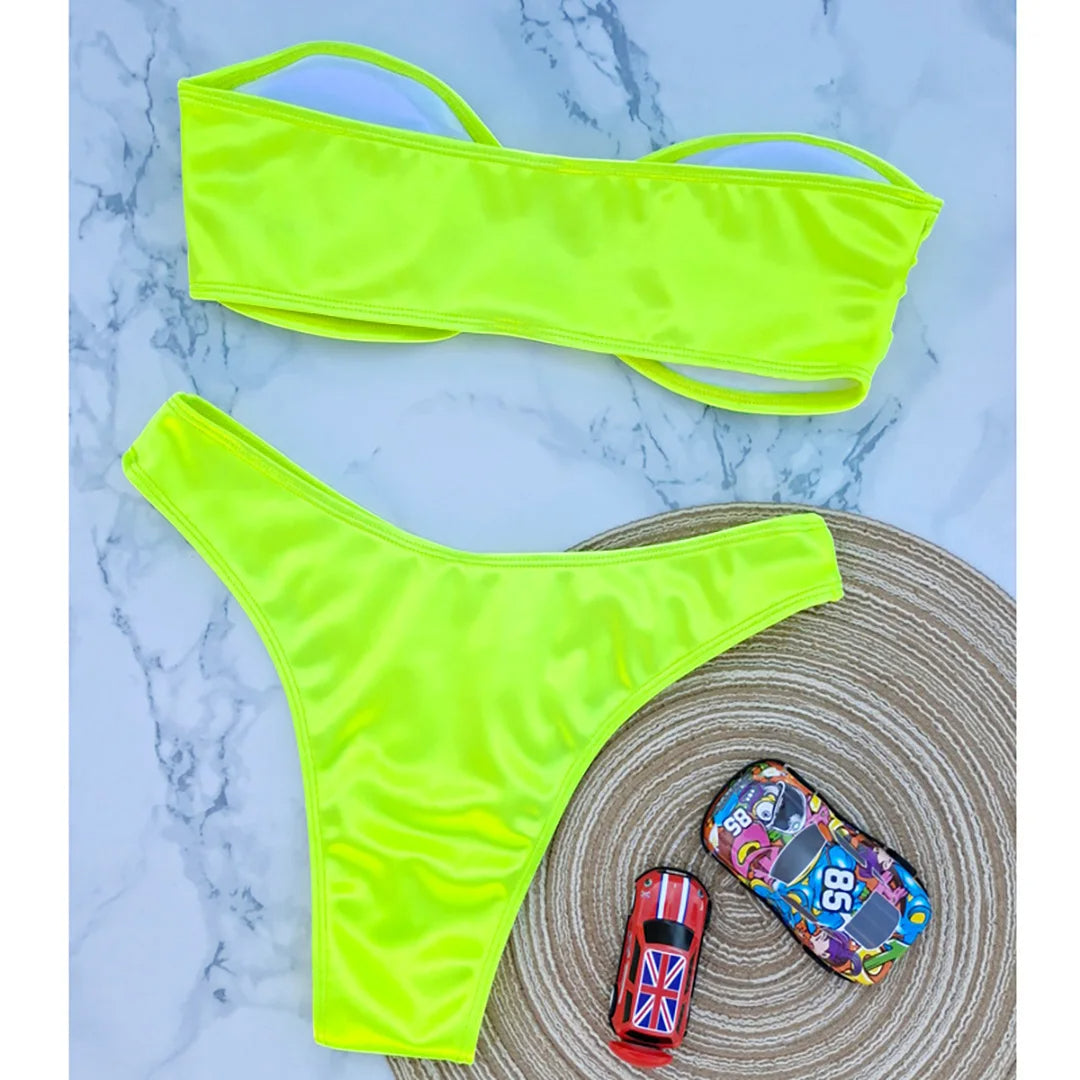 Dante | Sexy & trendy strapless bikini in de kleur Neon voor dames in Beach stijl ideaal voor de zomer.