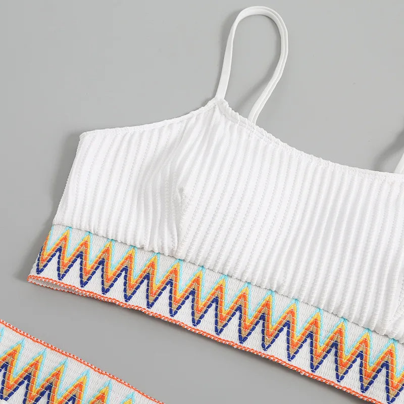 Dante | Stijlvolle & sexy fleur bikini in de kleur Wit voor dames in Beach stijl ideaal voor de zomer.