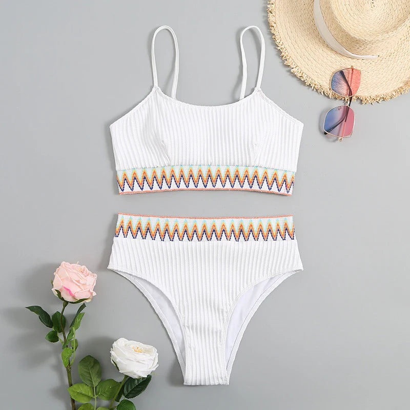 Dante | Stijlvolle & sexy fleur bikini in de kleur Wit voor dames in Beach stijl ideaal voor de zomer.