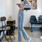 Delinda | Spijkerbroek met parelpatroon in de kleur Blauw voor dames in stijl ideaal voor de lente.