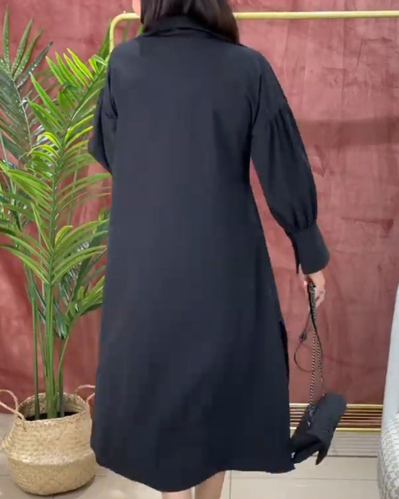 Effen jurk met V-hals, lantaarnmouw en zijsplit in de kleur Zwart voor dames in stijl ideaal voor de herfst.