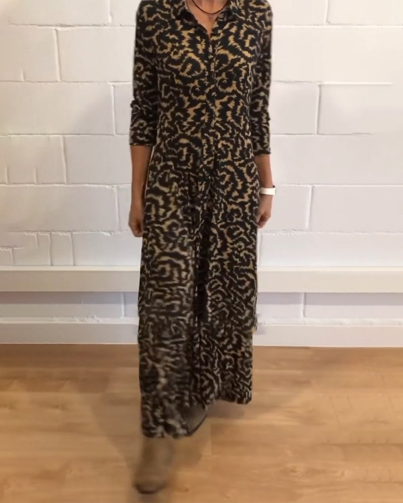 Elegante maxi jurk met lange mouwen in de kleur Zwart voor dames in stijl ideaal voor de herfst.