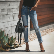 Elif | Gescheurde jeans, modieus en stijlvol in de kleur Blauw voor dames in stijl ideaal voor de lente.
