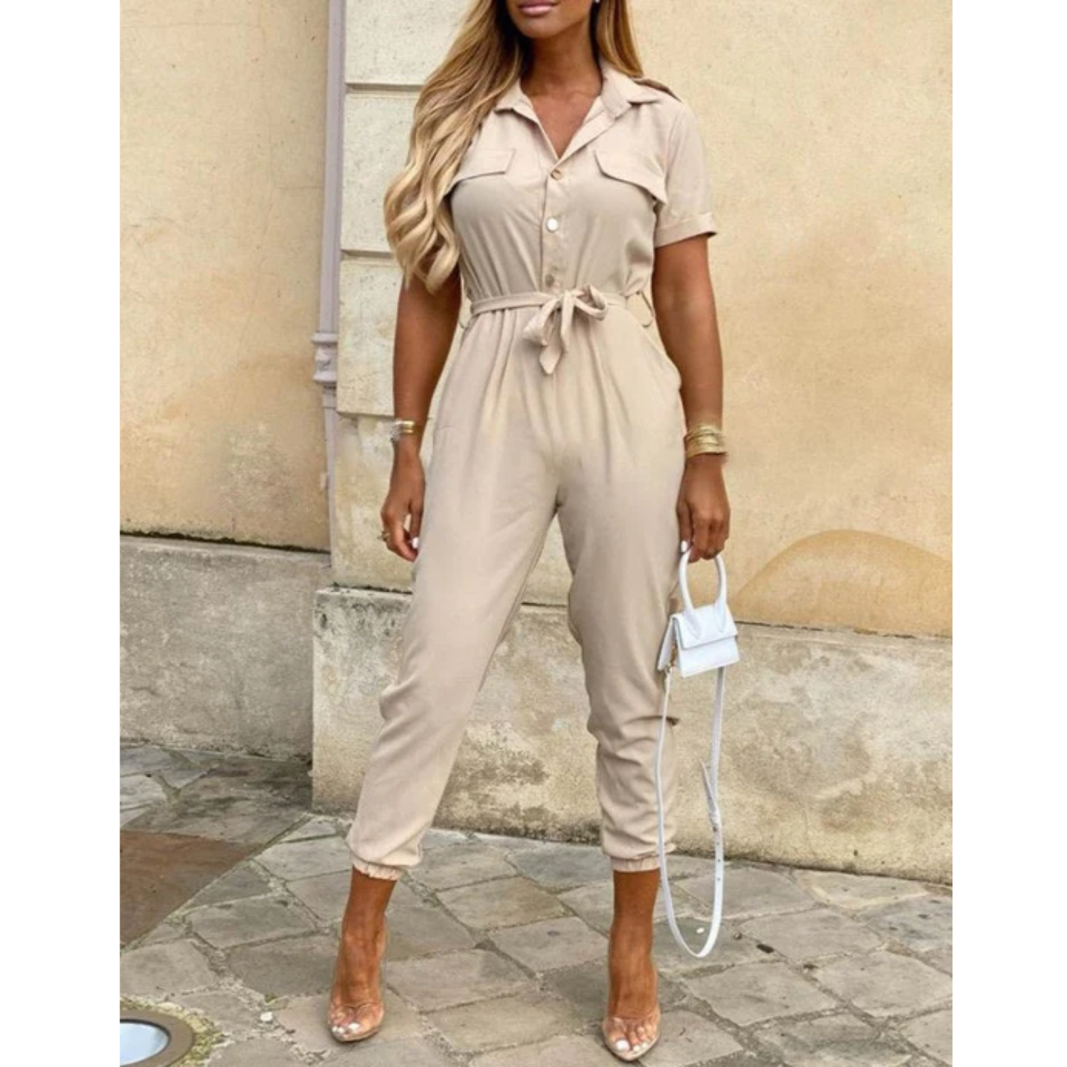 Elin | Jumpsuit met ceintuur en korte mouw in de kleur Zwart voor dames in Party stijl ideaal voor de zomer.