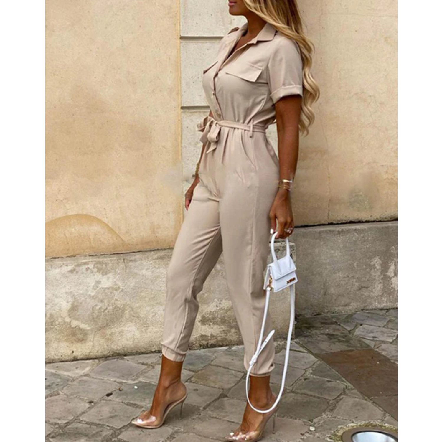Elin | Jumpsuit met ceintuur en korte mouw in de kleur Zwart voor dames in Party stijl ideaal voor de zomer.