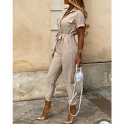 Elin | Jumpsuit met ceintuur en korte mouw in de kleur Lichtbruin voor dames in Party stijl ideaal voor de zomer.