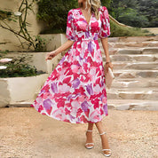 Casual jurk - een perfecte combinatie van comfort en stijl voor een moeiteloos chique look. Gemaakt van hoogwaardige materialen voor ultiem draagcomfort en een getailleerd silhouet dat bij verschillende lichaamstypes past.