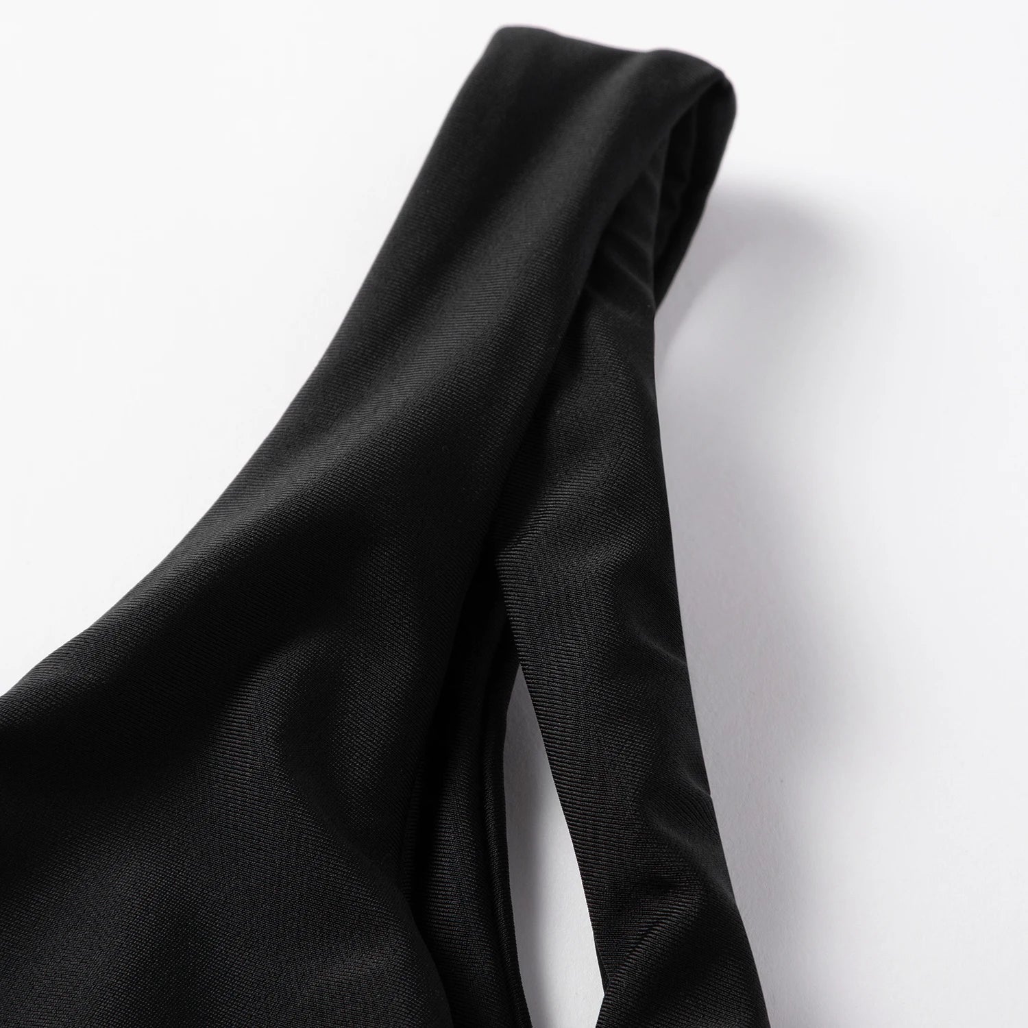 Elsje | Trendy & sexy off-shoulder bikini in de kleur Rood voor dames in Beach stijl ideaal voor de zomer.