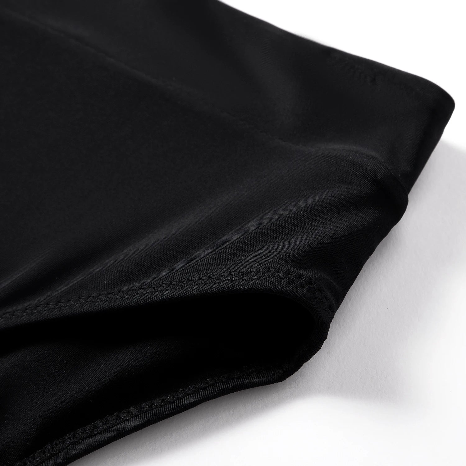 Elsje | Trendy & sexy off-shoulder bikini in de kleur Rood voor dames in Beach stijl ideaal voor de zomer.