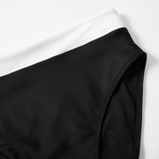 Elsje | Trendy & sexy off-shoulder bikini in de kleur Rood voor dames in Beach stijl ideaal voor de zomer.