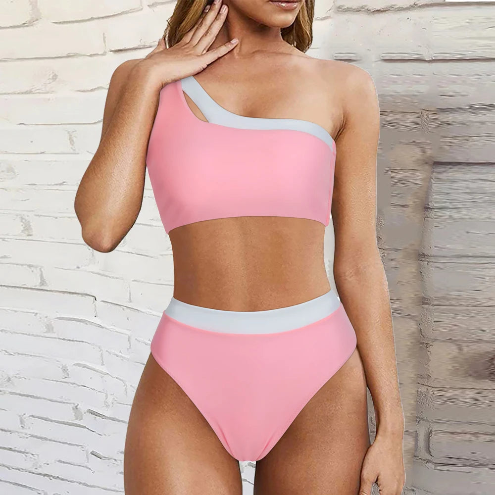 Elsje | Trendy & sexy off-shoulder bikini in de kleur Roze voor dames in Beach stijl ideaal voor de zomer.