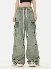 Esmée | Cargo Jeans met Trekkoord in de kleur Groen voor dames in Outdoor stijl ideaal voor de herfst.