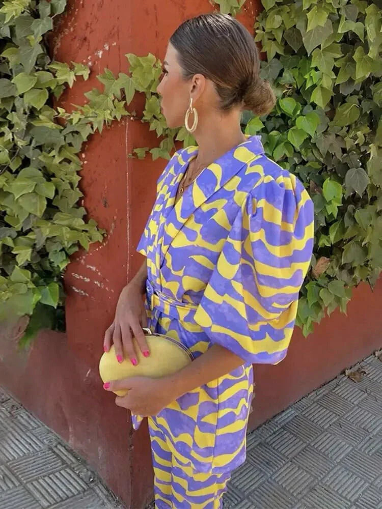 Eva | Set met pofmouwen en luxe kraag in de kleur Paars/Geel voor dames in stijl ideaal voor de zomer.