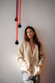 Evala | Luxueus merinoswollen vest in de kleur Khaki voor dames in Heritage stijl ideaal voor de herfst.