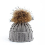 Fay | Warme & trendy gebreide beanie in de kleur Grijs voor dames in Lounge stijl ideaal voor de winter