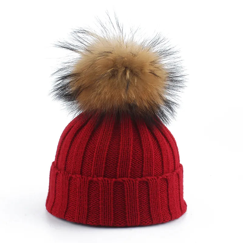 Fay | Warme & trendy gebreide beanie in de kleur Rood voor dames in Lounge stijl ideaal voor de winter