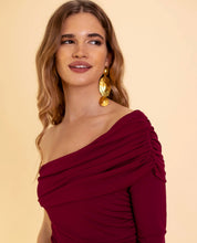 Femke | Stijlvolle Bordeauxrode Jumpsuit met Eén Schouder