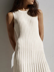 Femke | Stijlvolle witte jurk in de kleur Wit voor dames in stijl ideaal voor de zomer.